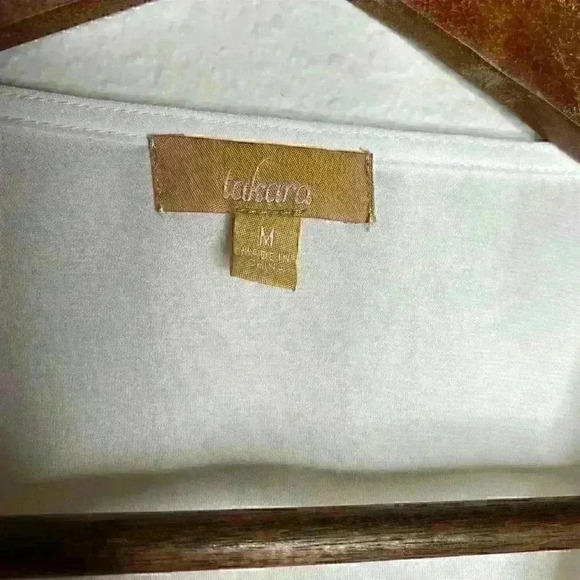 NWOT Takara Bell Sleeve embroidered blouse Sz M - Picture 5 of 8